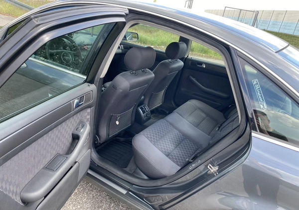 Audi A6 cena 12900 przebieg: 185502, rok produkcji 2002 z Praszka małe 211